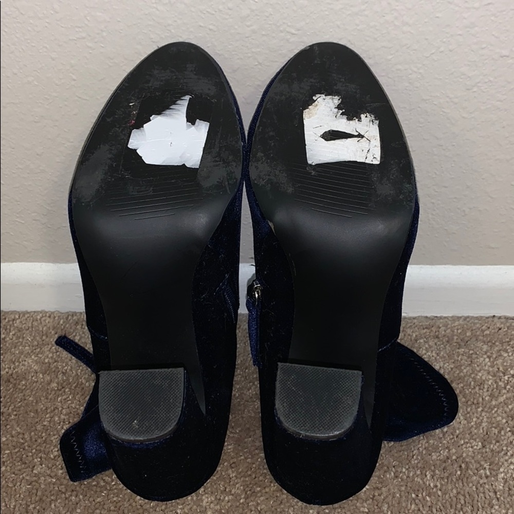 Steve Madden Navy Heeled Boots - Picture 5 of 5